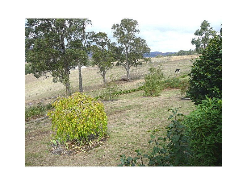 10 Hopkins Court, Hazelwood North VIC 3840