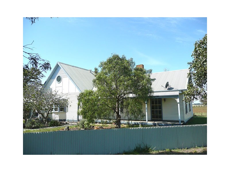 30 Heyfield Road, Rosedale VIC 3847