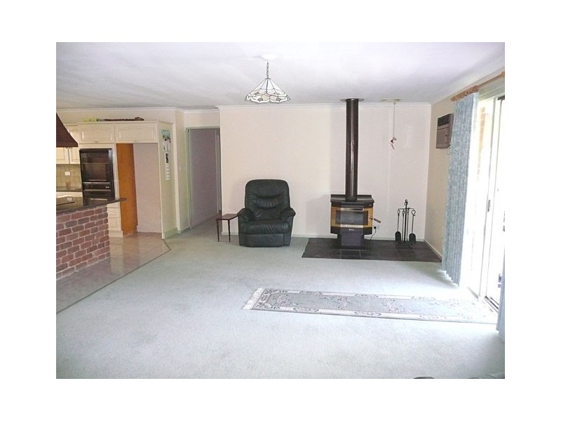 15 Blue Teal Crescent, Hazelwood North VIC 3840