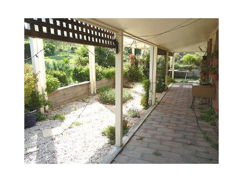 15 Blue Teal Crescent, Hazelwood North VIC 3840