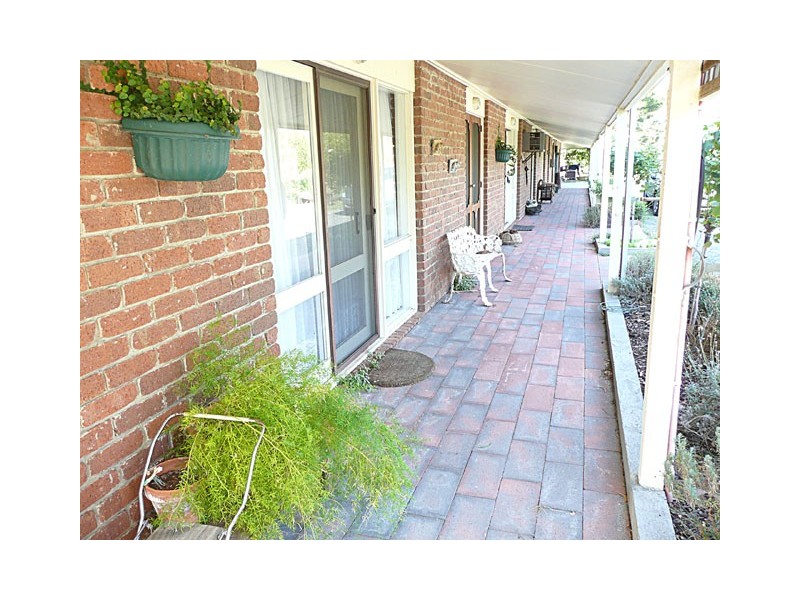 15 Blue Teal Crescent, Hazelwood North VIC 3840