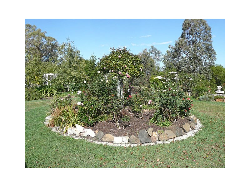 15 Blue Teal Crescent, Hazelwood North VIC 3840