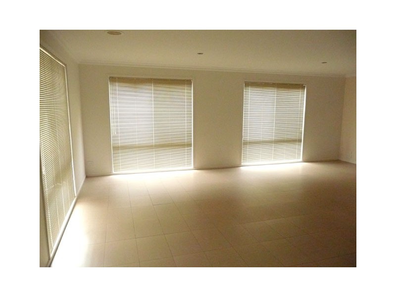 15 College Avenue, Traralgon VIC 3844