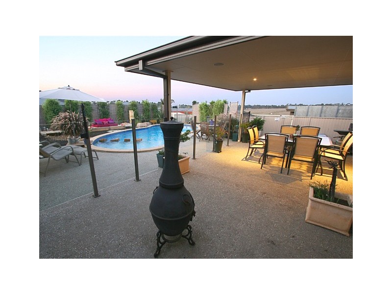 17 Woodhall Close, Traralgon VIC 3844