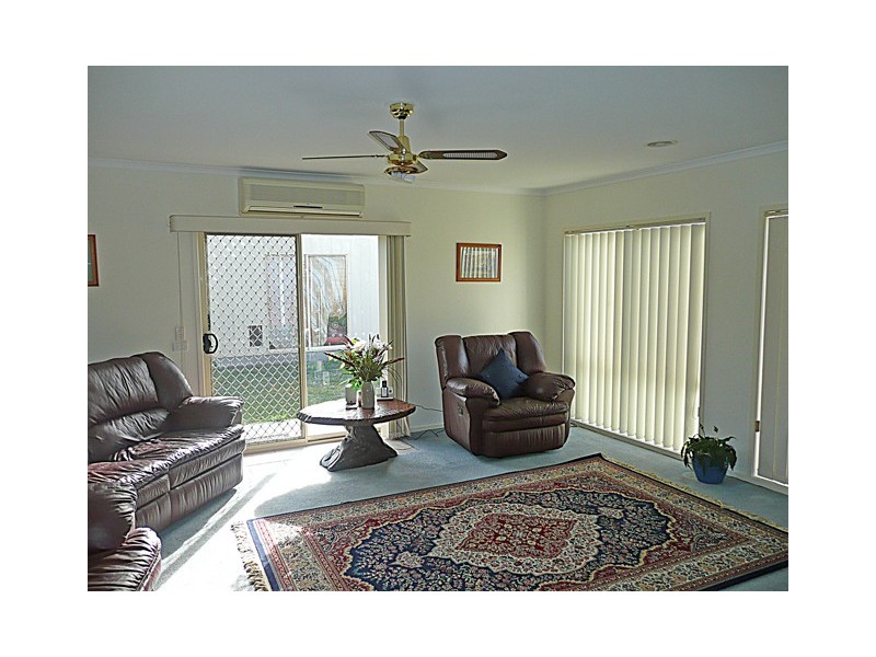 13 Blaxland Court, Traralgon VIC 3844