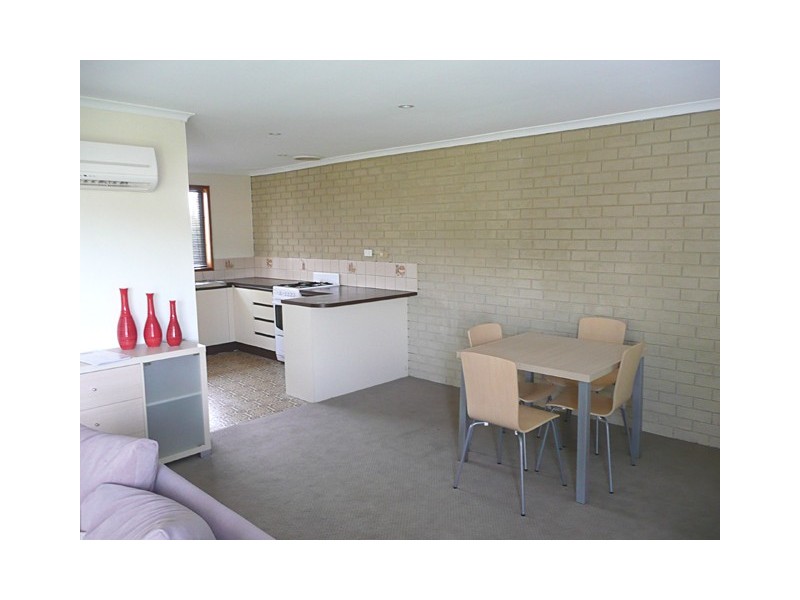 2/2 Barbor Court, Traralgon VIC 3844