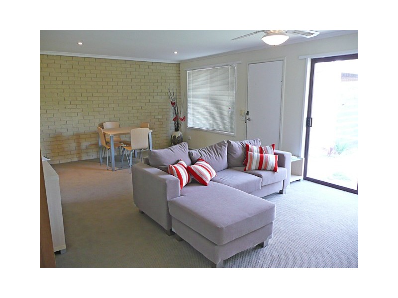 2/2 Barbor Court, Traralgon VIC 3844