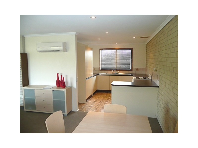 2/2 Barbor Court, Traralgon VIC 3844
