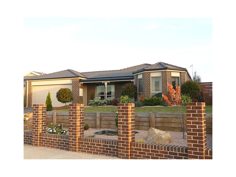 17 Wellington Drive, Traralgon VIC 3844
