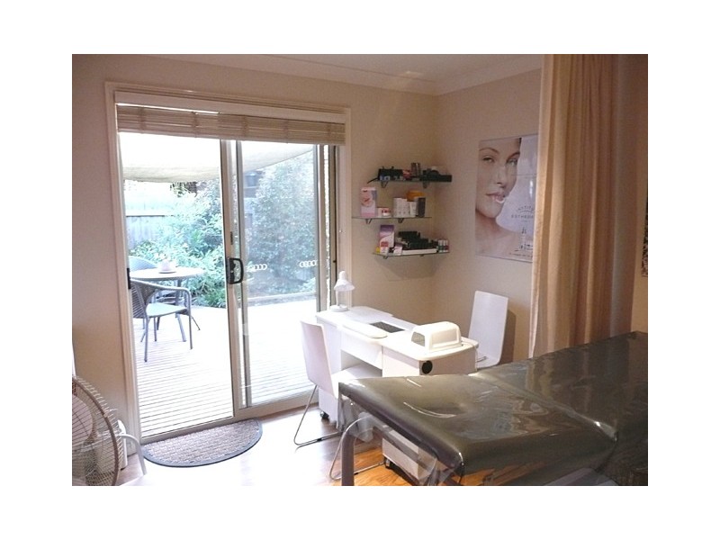 17 Wellington Drive, Traralgon VIC 3844