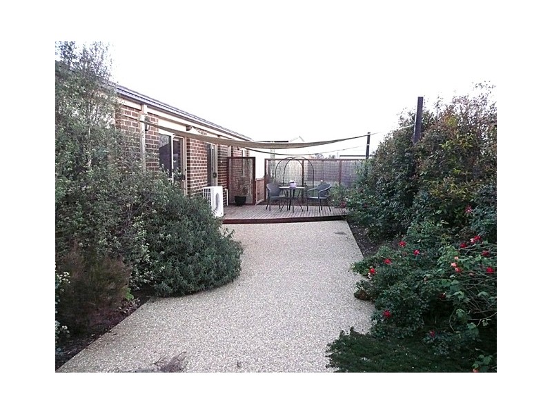 17 Wellington Drive, Traralgon VIC 3844