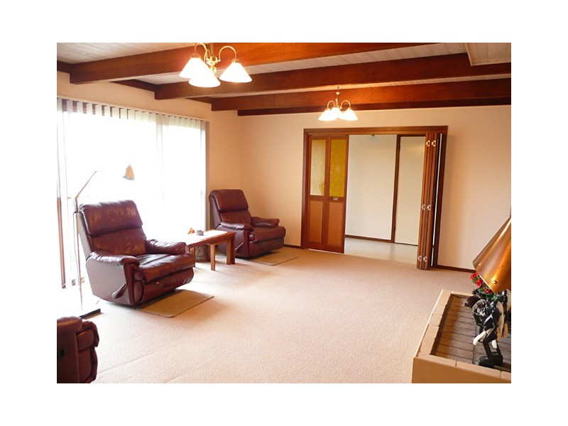 30 Bronze Wing Crescent, Hazelwood North VIC 3840