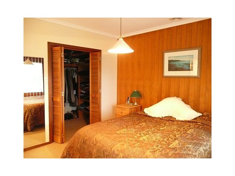 30 Bronze Wing Crescent, Hazelwood North VIC 3840