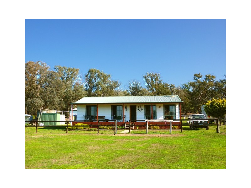 31 Johnsons Lane, Seaton VIC 3858