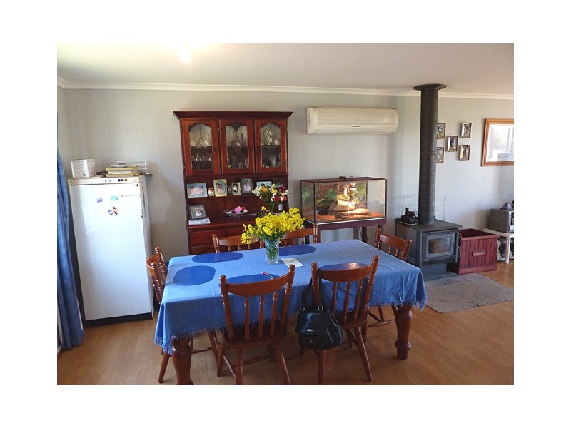 31 Johnsons Lane, Seaton VIC 3858