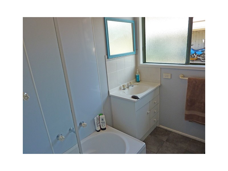 31 Johnsons Lane, Seaton VIC 3858