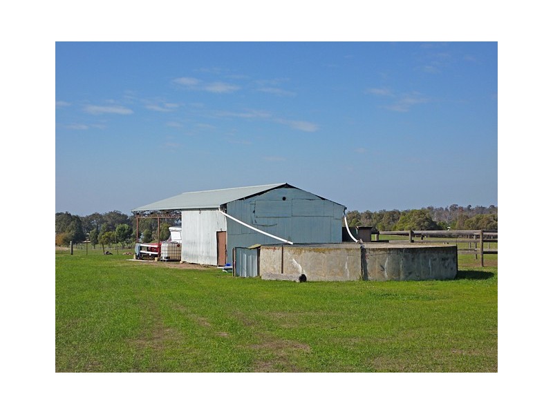 31 Johnsons Lane, Seaton VIC 3858