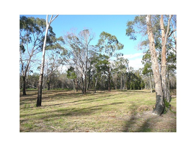 16E WILLUNG SOUTH ROAD, Gormandale VIC 3873