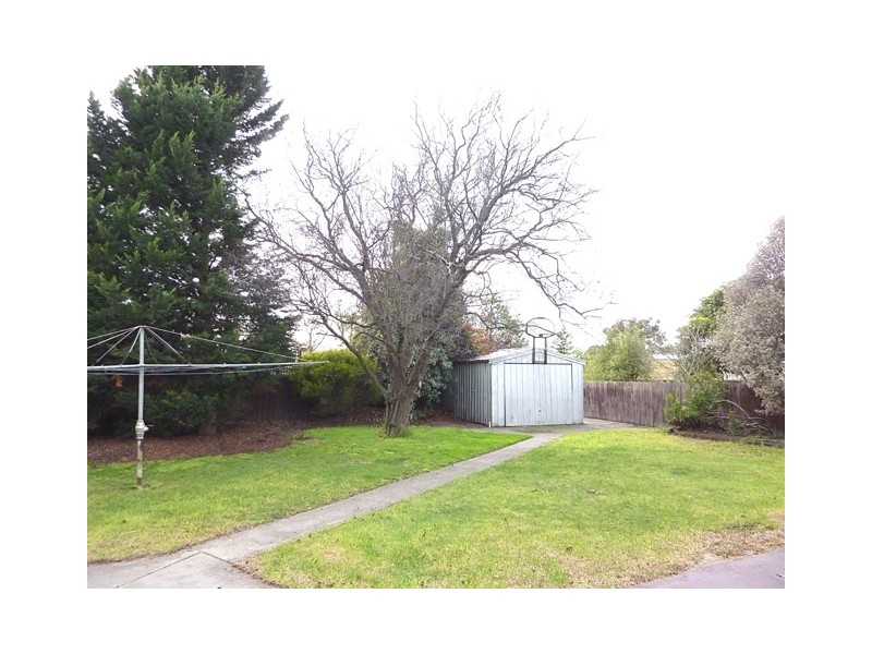 8 DAVIS COURT, Traralgon VIC 3844