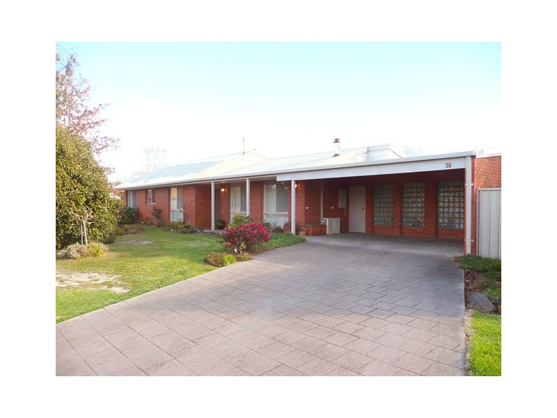 36 Blair Athol Drive, Traralgon VIC 3844