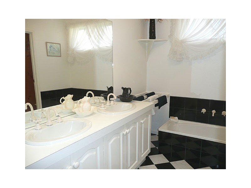 36 Blair Athol Drive, Traralgon VIC 3844