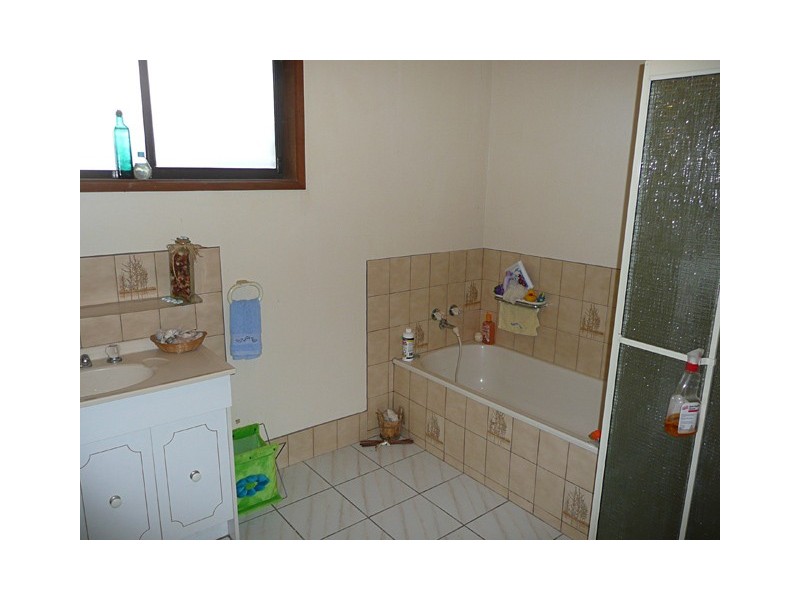 90 ARCHBOLDS LANE, Tyers VIC 3844