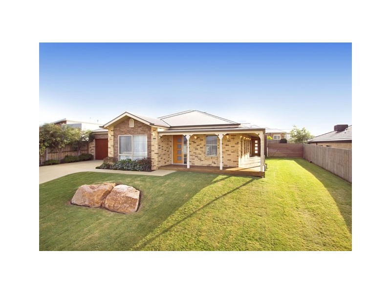 33 INDEPENDENT WAY, Traralgon VIC 3844