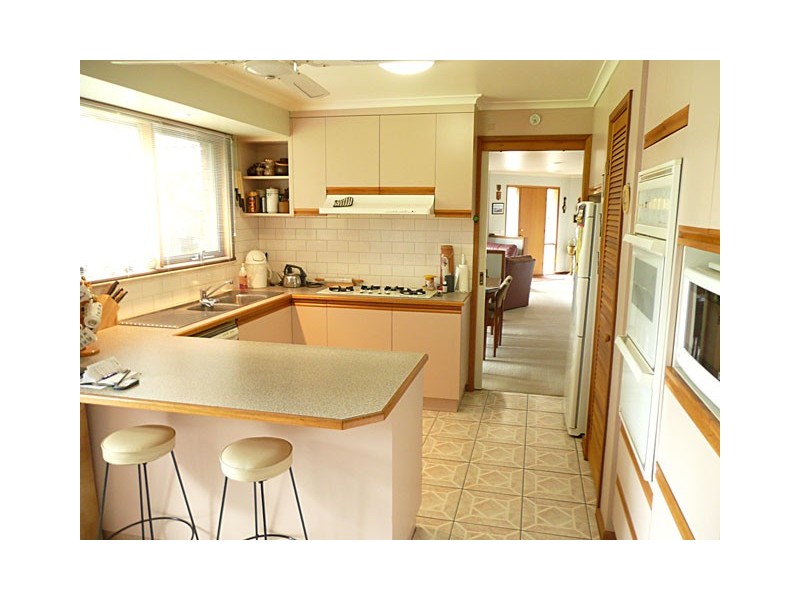 73 ELLAVALE DRIVE, Traralgon VIC 3844