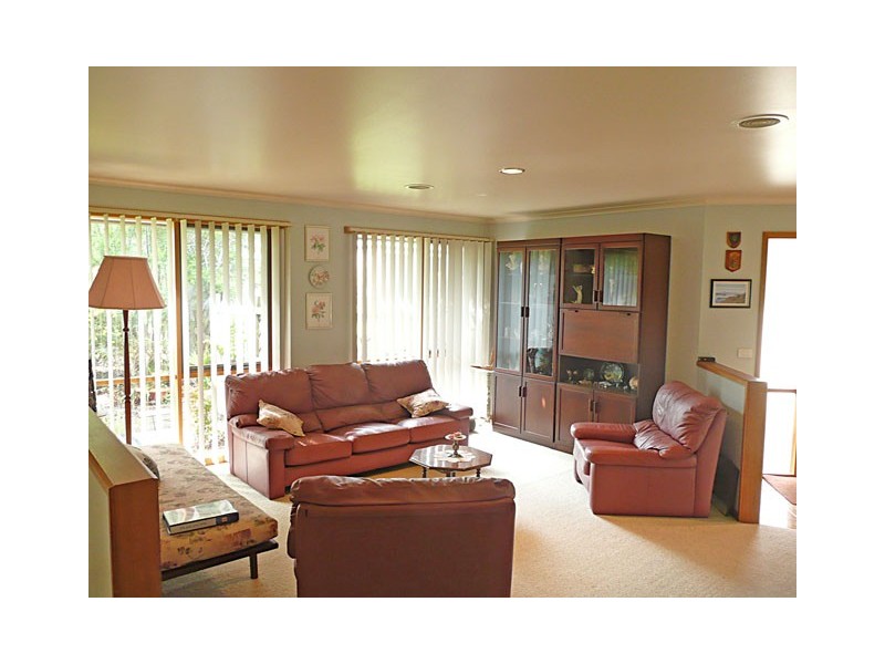 73 ELLAVALE DRIVE, Traralgon VIC 3844