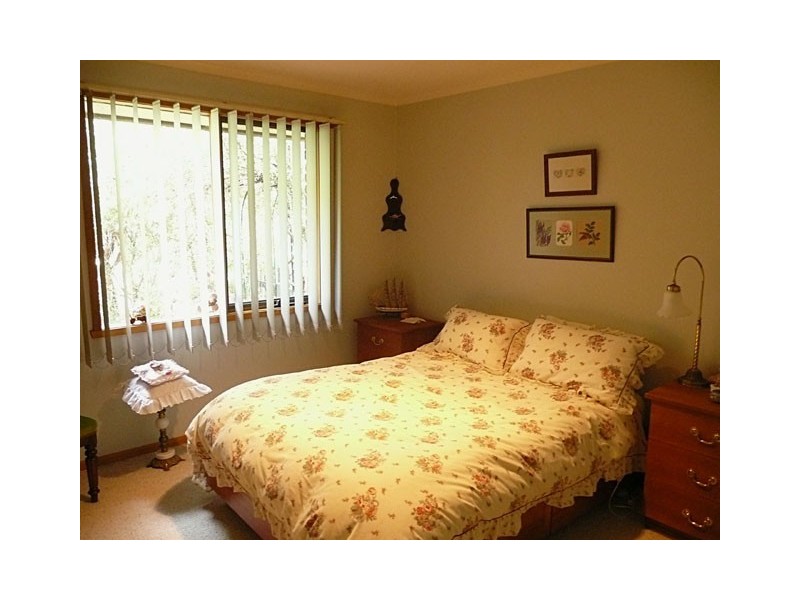 73 ELLAVALE DRIVE, Traralgon VIC 3844