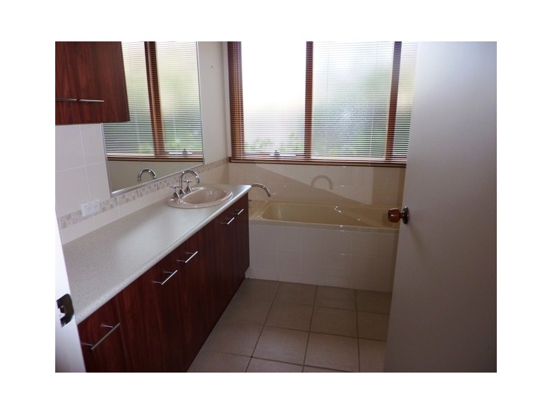 7 Hopkins Court, Yinnar VIC 3869