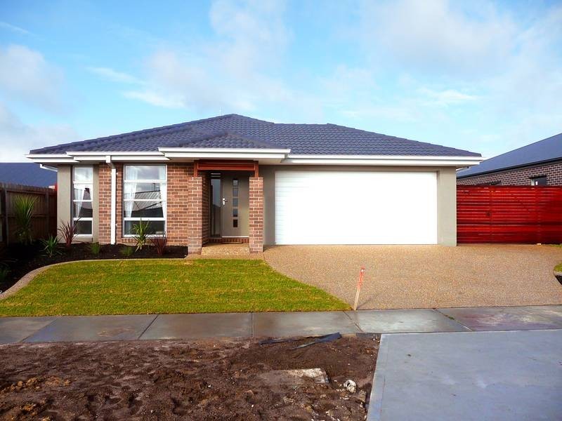 2 ASHLEIGH PLACE, Traralgon VIC 3844