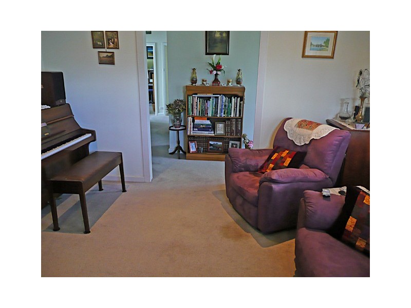 10 BREEDON STREET, Traralgon VIC 3844