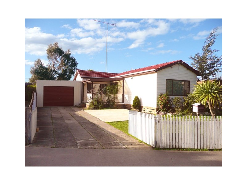 4 WILLIS CRESCENT, Traralgon VIC 3844