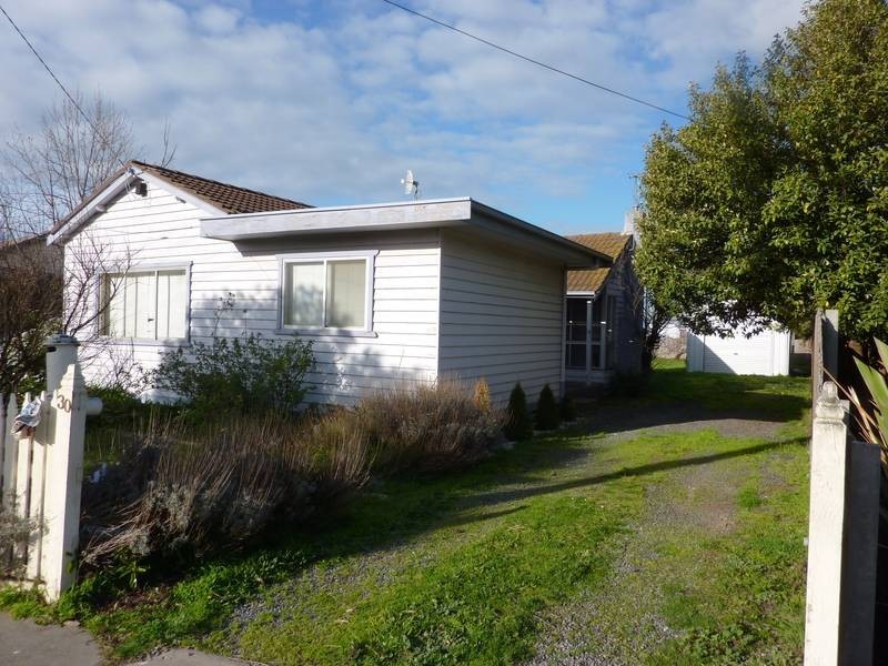 30 Doyne Crescent, Traralgon VIC 3844