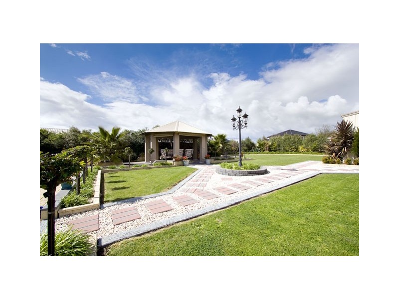 90 ELLAVALE DRIVE, Traralgon VIC 3844