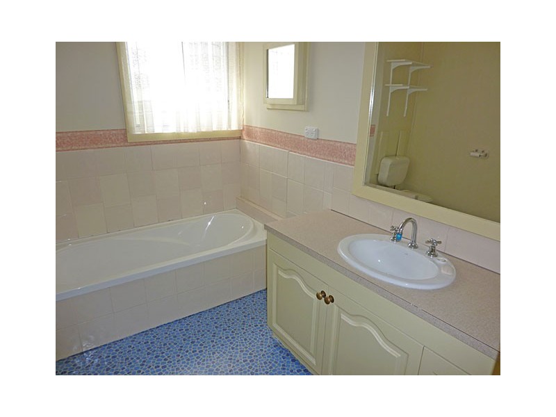 12 HIGH ROAD, Yallourn North VIC 3825