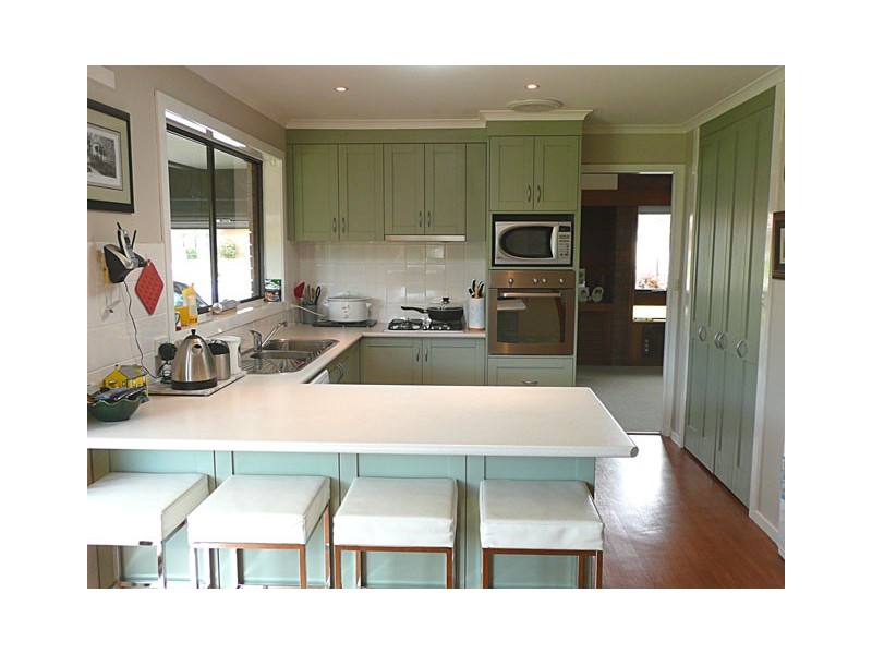 1 SALLY COURT, Traralgon VIC 3844