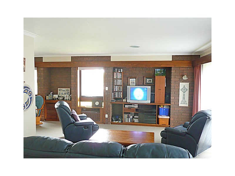 1 SALLY COURT, Traralgon VIC 3844