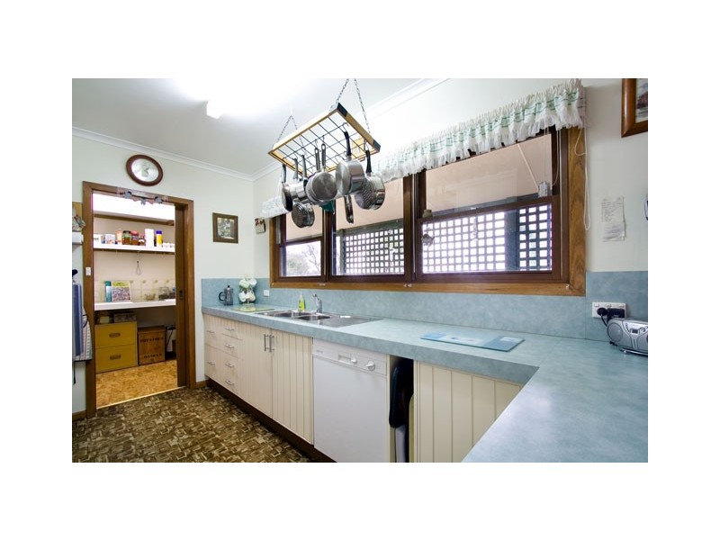26 BELLE VIEW COURT, Rosedale VIC 3847