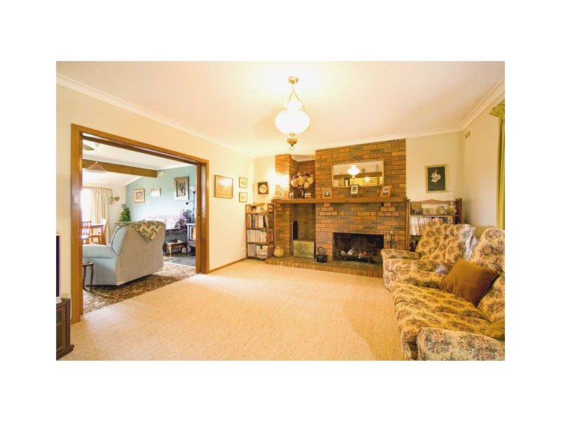 26 BELLE VIEW COURT, Rosedale VIC 3847