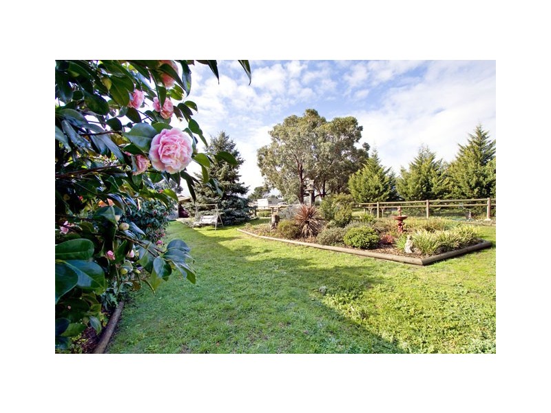 26 BELLE VIEW COURT, Rosedale VIC 3847