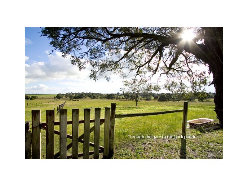 26 BELLE VIEW COURT, Rosedale VIC 3847