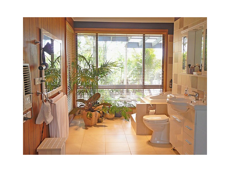 6 FIELD COURT, Traralgon VIC 3844