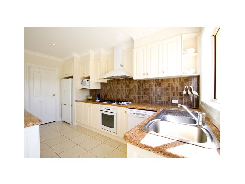 13 ELLAVALE DRIVE, Traralgon VIC 3844