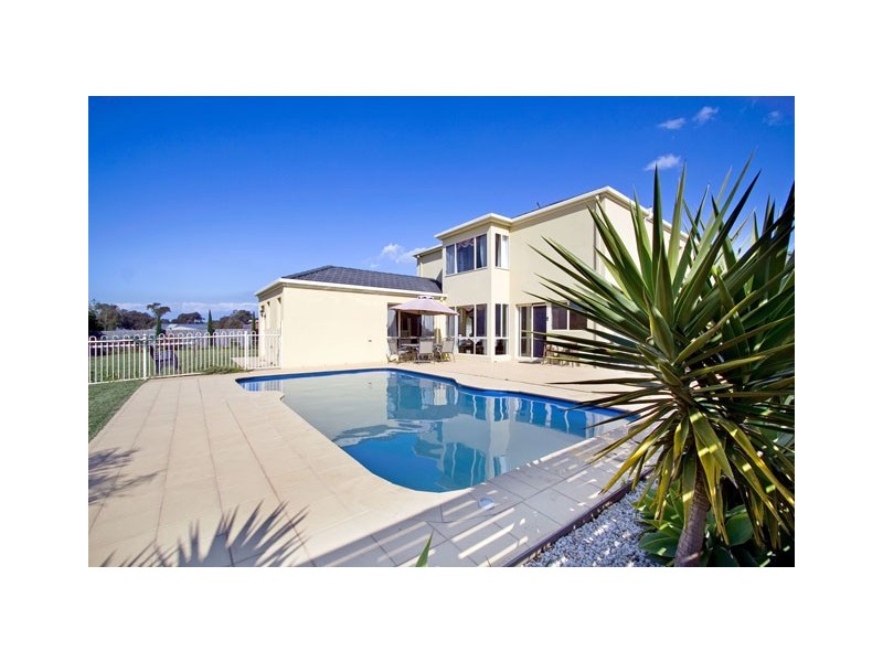 13 ELLAVALE DRIVE, Traralgon VIC 3844