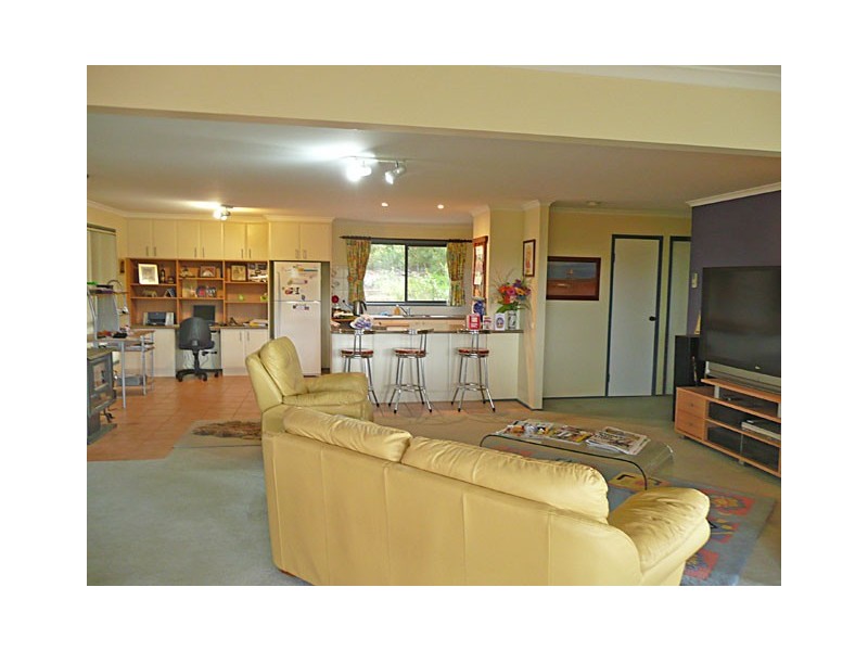 50 COOLOONGATTA DRIVE, Tyers VIC 3844