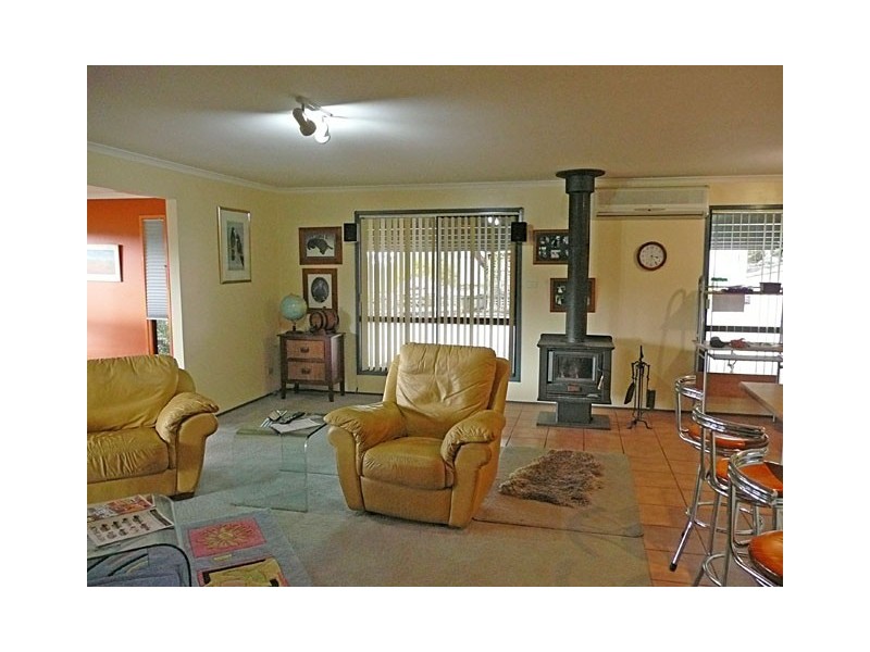 50 COOLOONGATTA DRIVE, Tyers VIC 3844