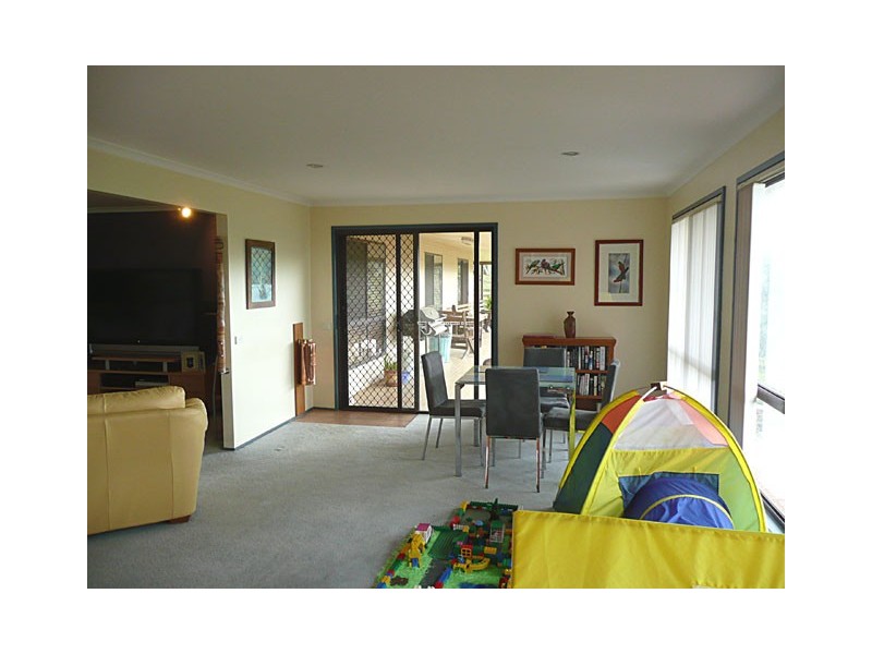 50 COOLOONGATTA DRIVE, Tyers VIC 3844