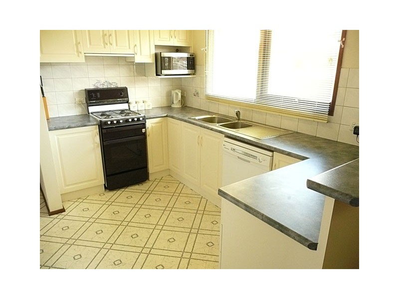 15 STRATHCOLE DRIVE, Traralgon VIC 3844